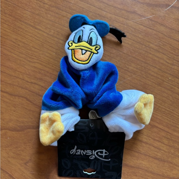 Disney Accessories - NWT Disney Donald Duck Plush scrunchie